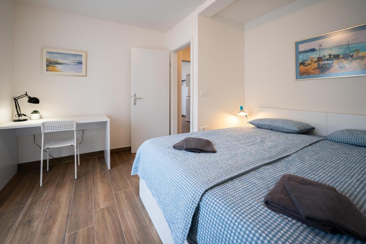 Tramontana And Maestral Apartman Izola Kültér fotó