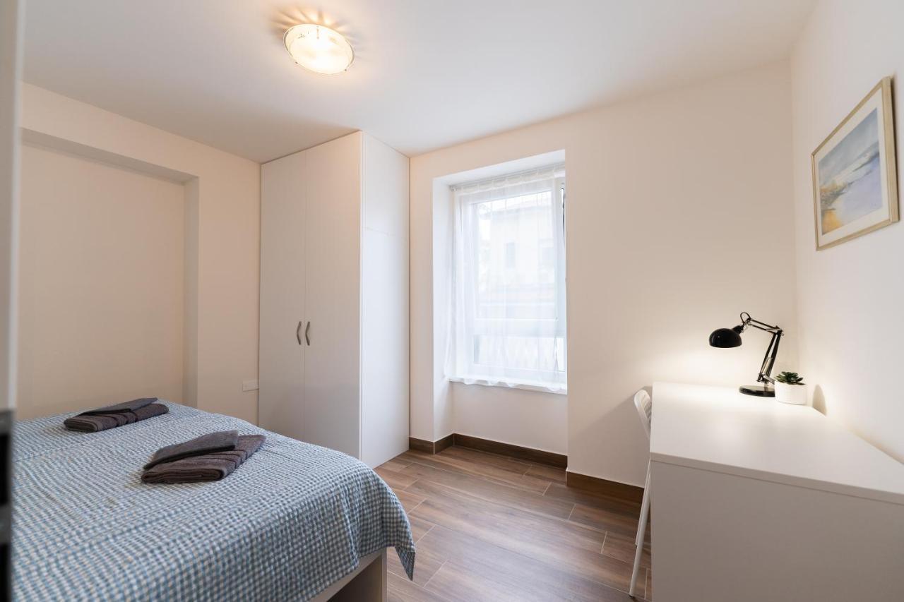 Tramontana And Maestral Apartman Izola Kültér fotó