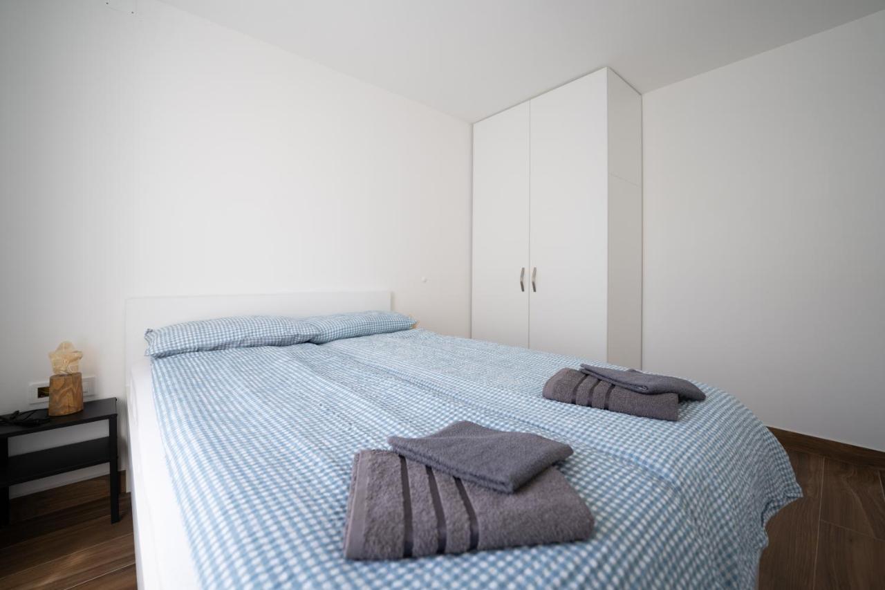 Tramontana And Maestral Apartman Izola Kültér fotó