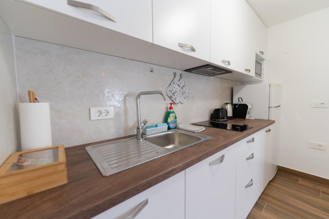 Tramontana And Maestral Apartman Izola Kültér fotó